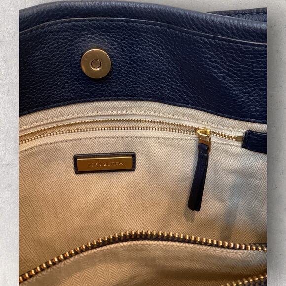 Tory Burch Pebbled Leather Tote Black Gold Chain Shoulder Bag Quiet Luxury - Picture 3 of 8